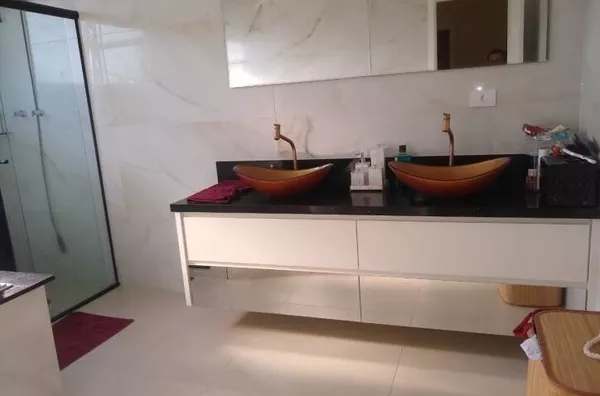 Casa com 3 quartos, 260m²,  no Condominio Terras do Vale