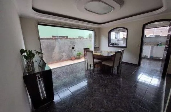 Casa com 4 Quartos, Portal da Serra , Urbanova