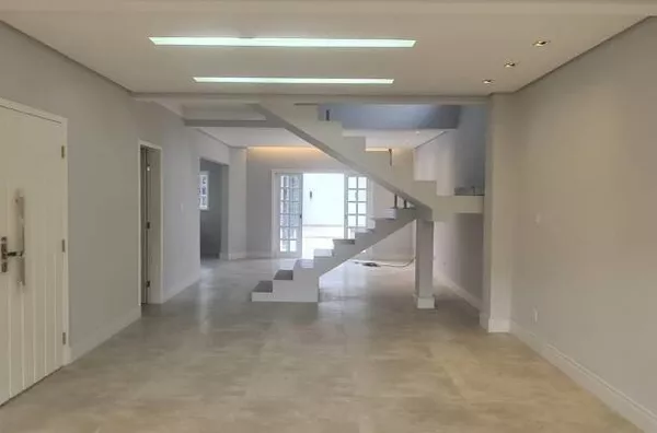 Casa com 4 quartos  à venda, 280 m² por R$ 1.800.000 - Urbanova - São José dos Campos/SP