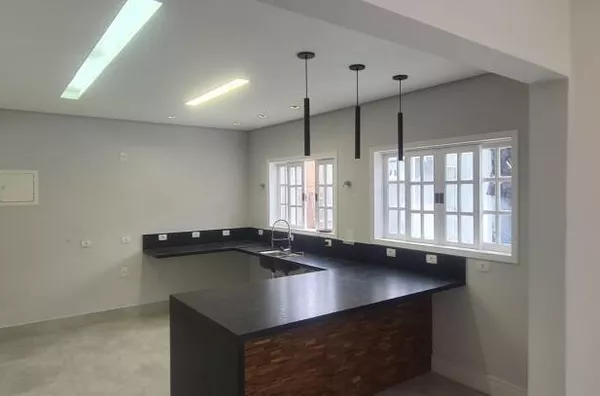 Casa com 4 quartos  à venda, 280 m² por R$ 1.800.000 - Urbanova - São José dos Campos/SP