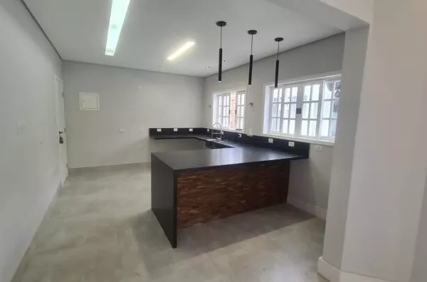 Casa com 4 quartos  à venda, 280 m² por R$ 1.800.000 - Urbanova - São José dos Campos/SP