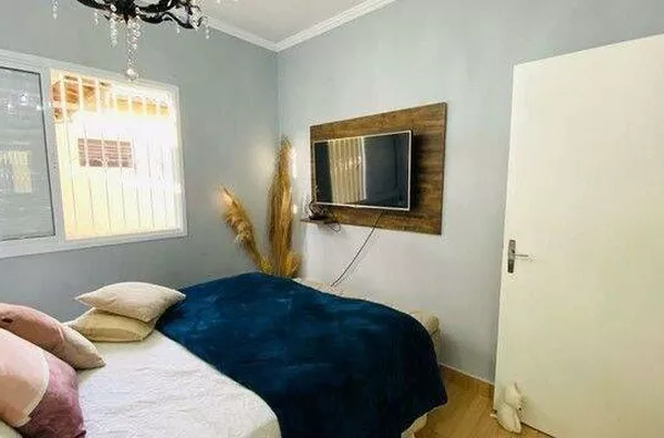 Casa com 4 quartos à venda, 200 m² por R$ 794.000 - Vila Industrial - São José dos Campos/SP