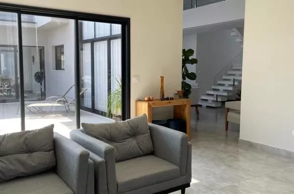Casa Condomínio 4 Quartos 320m² - Urbanova