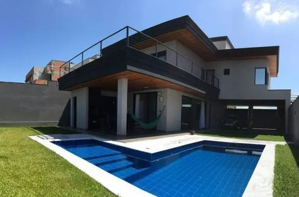 Casa em condomínio com 4 quartos, sendo 2 suítes 333 metros Urbanova