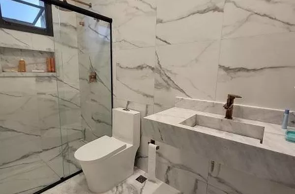 Casa em condomínio com 4 quartos, sendo 2 suítes 333 metros Urbanova