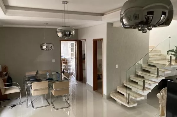 Casa em condomínio com 4 quartos (4 suítes) a venda 250 metros Urbanova