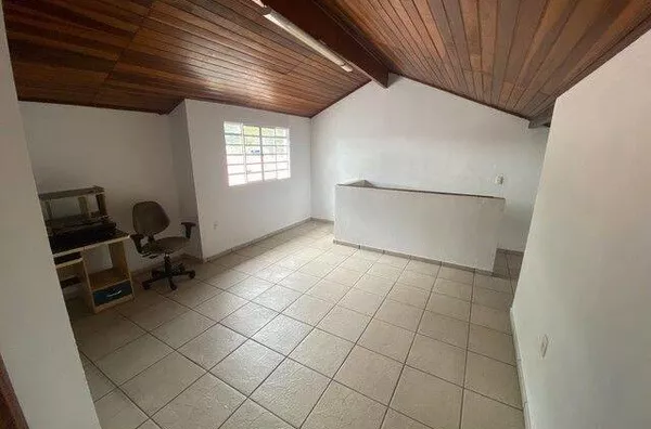 Casa com 5 quartos à venda, 200 m² por R$ 625.000 - Cidade Vista Verde - São José dos Campos/SP