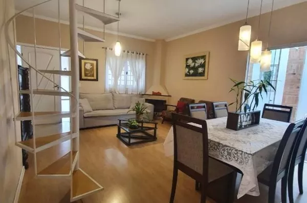 Casa em condomínio com 3 quartos 3 banheiros a venda 250 metros Urbanova