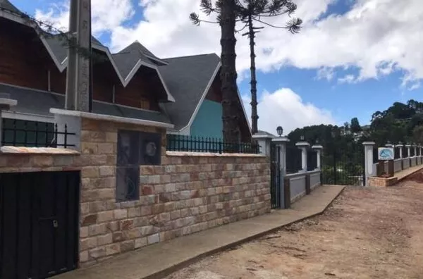 Pousada para venda com 15 suites em Campos do Jordão, SP.