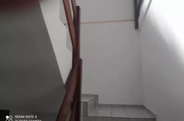 Casa com 3 dormitórios para alugar, 300 m² por R$ 1.800,00/mês - Jardim Souto - São José dos Campos/