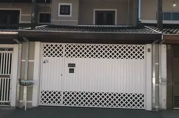 Casa com 02 quartos, 160mts a Venda no Residencial Vista Linda