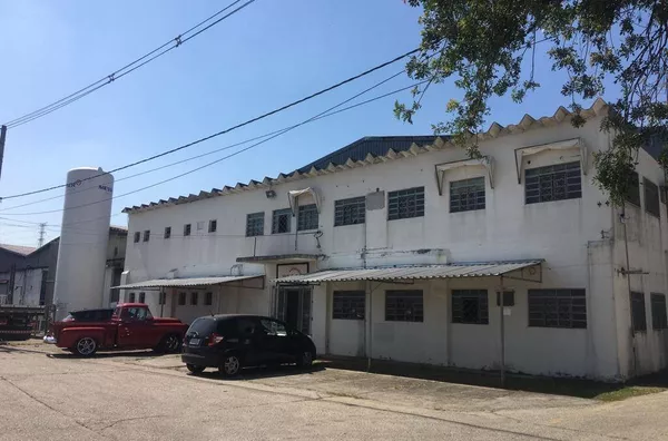 Galpão com 1.938 metros quadrados no Jardim Santa Inês II