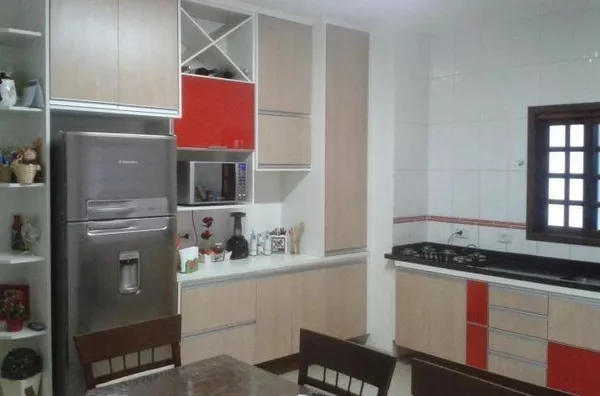 Casa com 3 quartos Residencial  Vista Linda, São José dos Campos - .