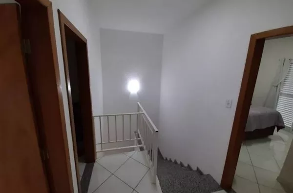 Casa com 3 quartos à venda, 117 m² por R$ 424.000 - Jardim Rodolfo - São José dos Campos/SP
