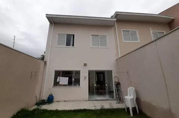 Casa com 3 quartos à venda, 117 m² por R$ 424.000 - Jardim Rodolfo - São José dos Campos/SP