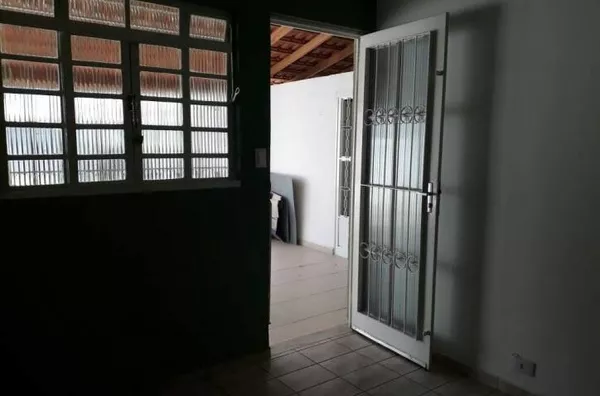 Casa com 1 dormitório à venda, 60 m² por R$ 330.000,00 - Jardim Ismênia - São José dos Campos/SP