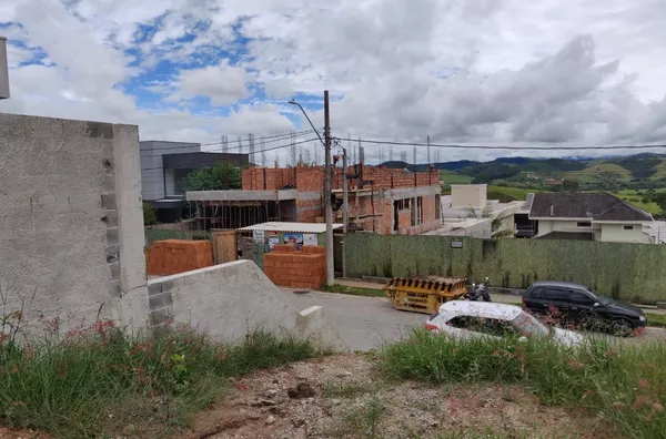Terreno 450 metros a venda no Condomínio Jaguari -Urbanova