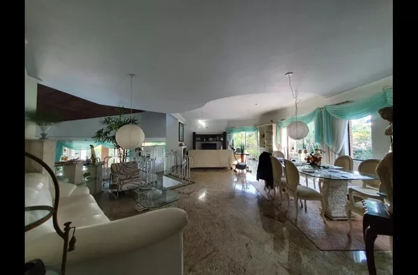 Casa 6 quartos em condomínio - Quinta das Flores - SJC