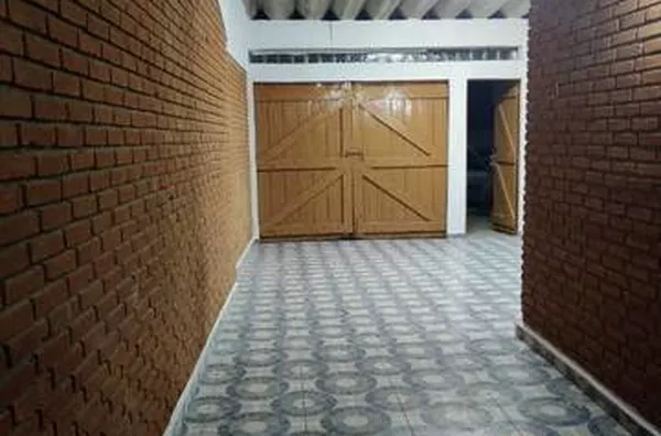 Casa térrea 2 quartos no  Jd Satélite com edícula