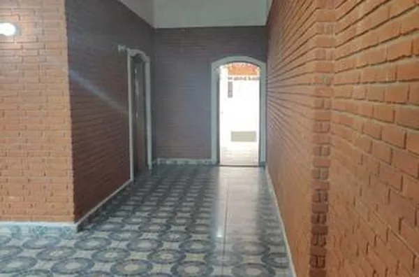 Casa térrea 2 quartos no  Jd Satélite com edícula