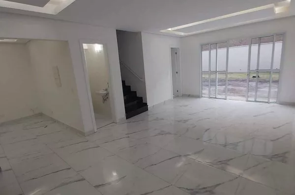 Casa com 4 quartos -  Urbanova