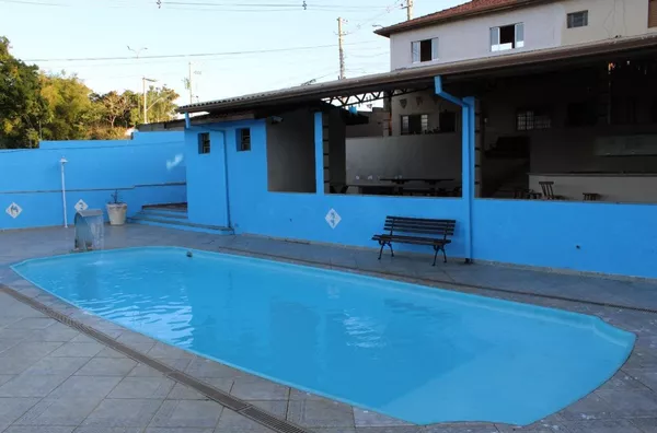 Chácara com 3.200 metros quadrados no Bom Retiro