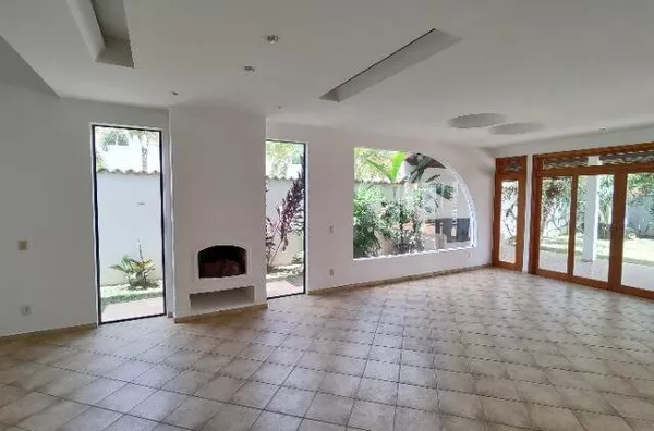 Casa com 3 quartos  à venda , 337m² -  Jardim das Colinas