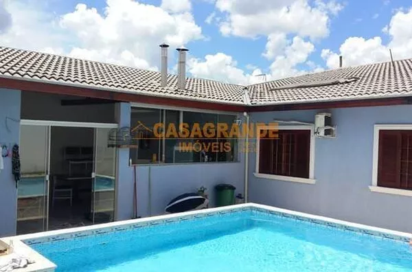 Casa 03 quartos, 250mts a Venda na cidade Morumbi- SJC