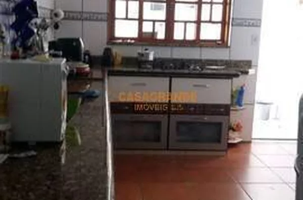 Casa 03 quartos, 250mts a Venda na cidade Morumbi- SJC