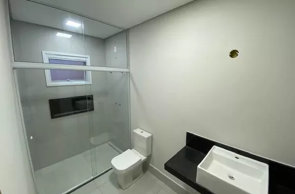 Casa com 3 quartos à venda, 370 m²- Condomínio Residencial Jaguary