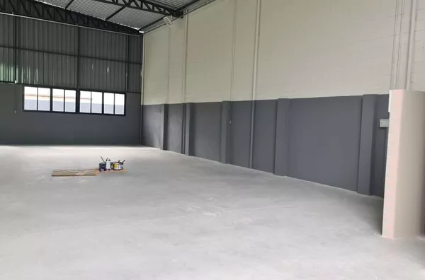 Galpão Comercial Novo em Jacarei