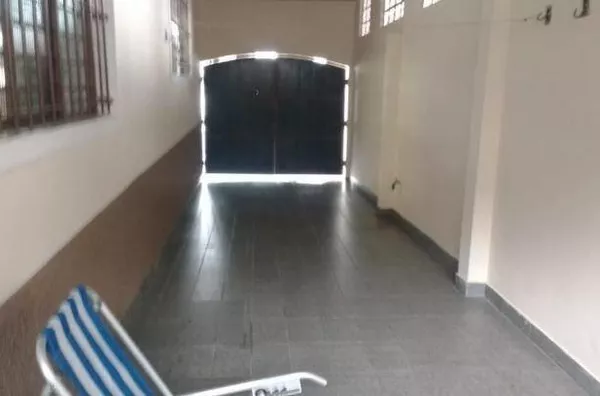 Casa com 3 quartos Residencial e Comercial Vila Ester, São José dos Campos - .