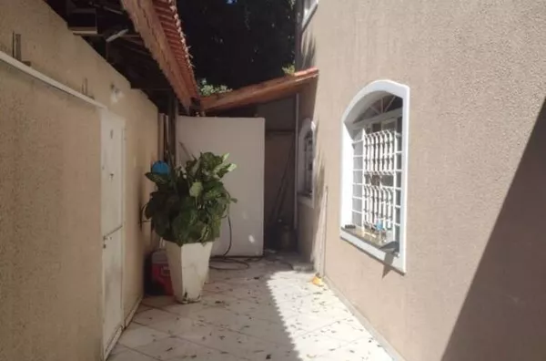 Casa com 3 dormitórios à venda, 190 m² por R$ 480.000,00 - Vila Tatetuba - São José dos Campos/SP