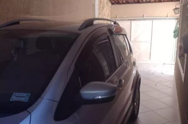 Casa com 3 dormitórios à venda, 190 m² por R$ 480.000,00 - Vila Tatetuba - São José dos Campos/SP