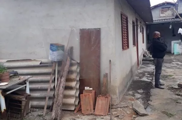 Casa com 03 quartos à venda, 200 m² por R$ 400.000 - Jardim Ismênia - São José dos Campos/SP