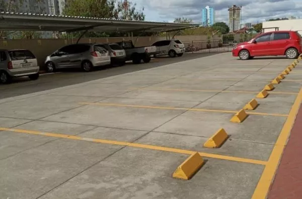 Alugo Apartamento no 31 de março