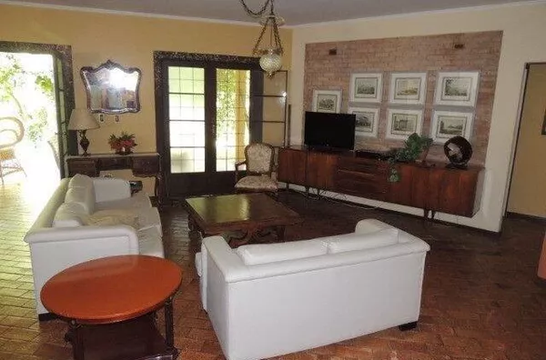 Chácara com 5 dormitórios à venda, 26000 m² por R$ 1.350.000,00 - Freitas - São José dos Campos/SP