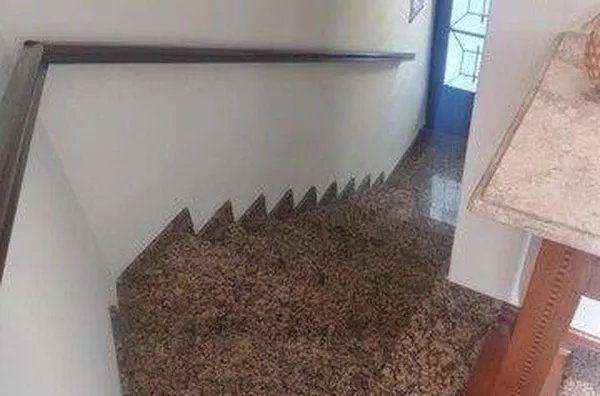 Casa com 3 dormitórios à venda, 200 m² por R$ 740.000,00 - Vila Industrial - São José dos Campos/SP