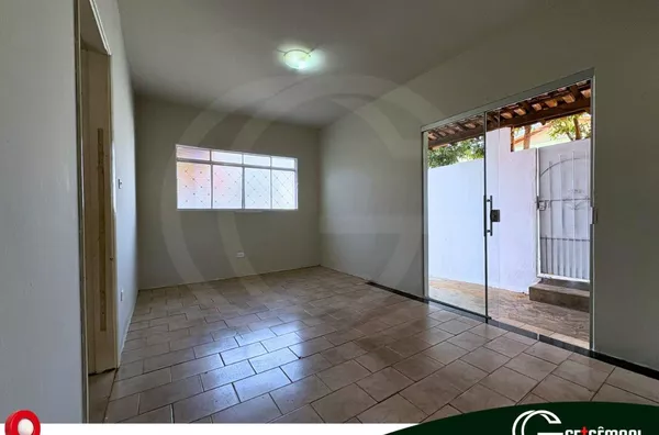 Casa para venda, 6 quarto(s),  Centro, Monte Azul Paulista