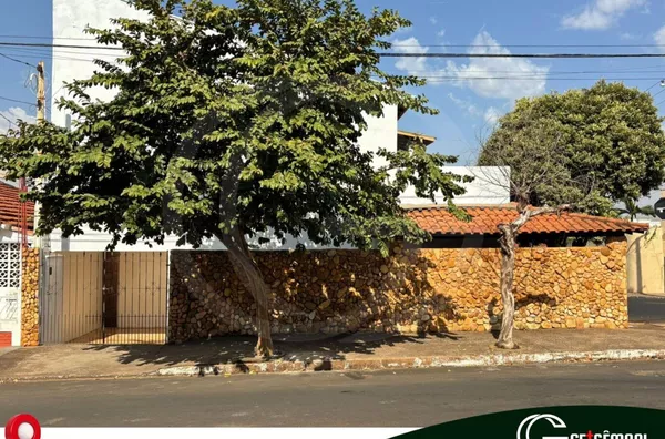 Casa para venda, 6 quarto(s),  Centro, Monte Azul Paulista
