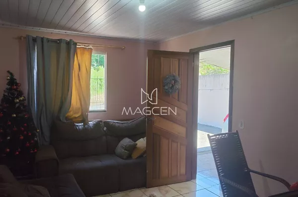 2 CASAS NO BAIRRO PINHEIROS- 761 M² DE LOTE!!