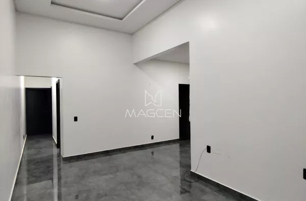 Casa de 2 quartos com excelente acabamento 