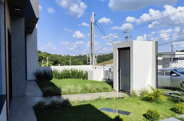 Casa em lote inteiro para venda 