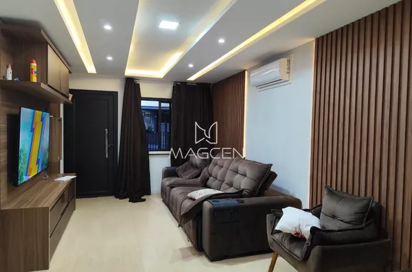 Casa perto do Centro com área de festas grande 