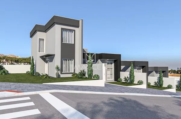 Sobrado de esquina à venda 