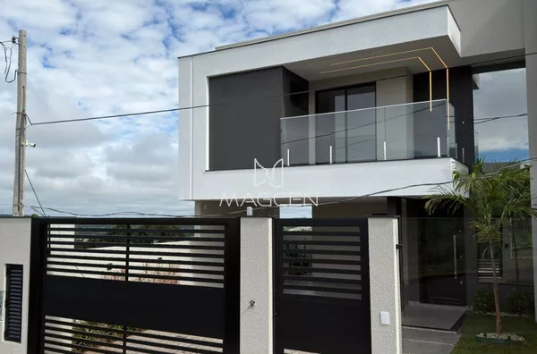 Sobrado perto do Shopping com sobra de lote 