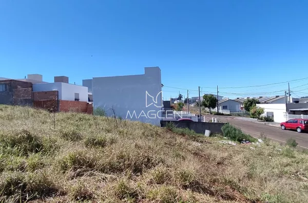 Terrenos grandes no bairro Aeroporto 