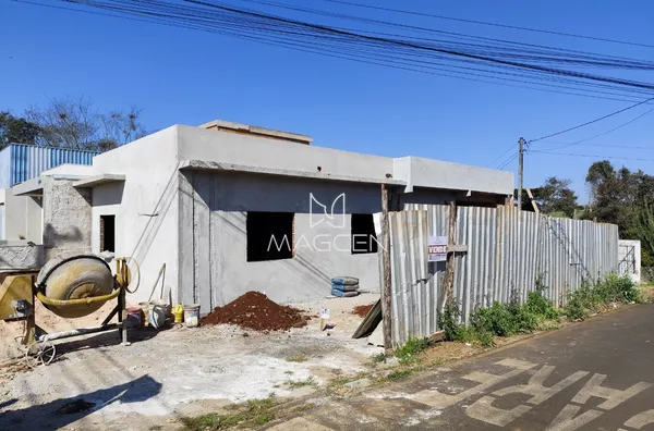 CASA DE TRÊS QUARTOS NO CRISTO REI