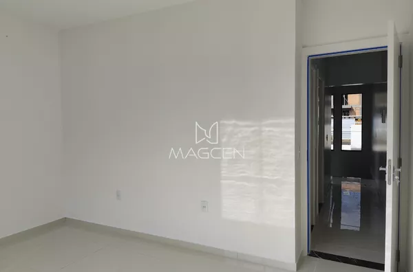 Sobrados 1 suíte+2 quartos 