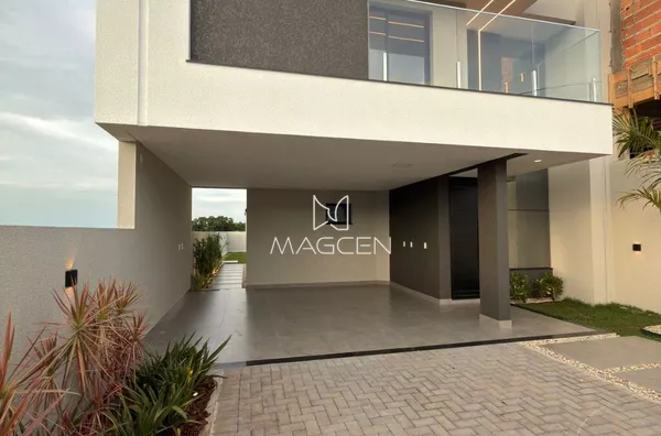 Sobrado perto do Shopping com sobra de lote 